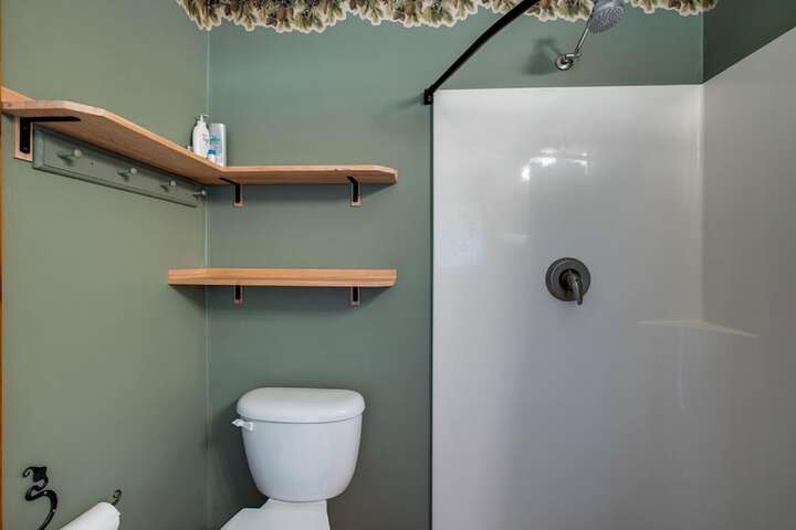 72MF - Rustic - Pets Ok - Sleeps 2