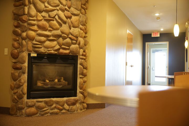 Hotel 2 of 102