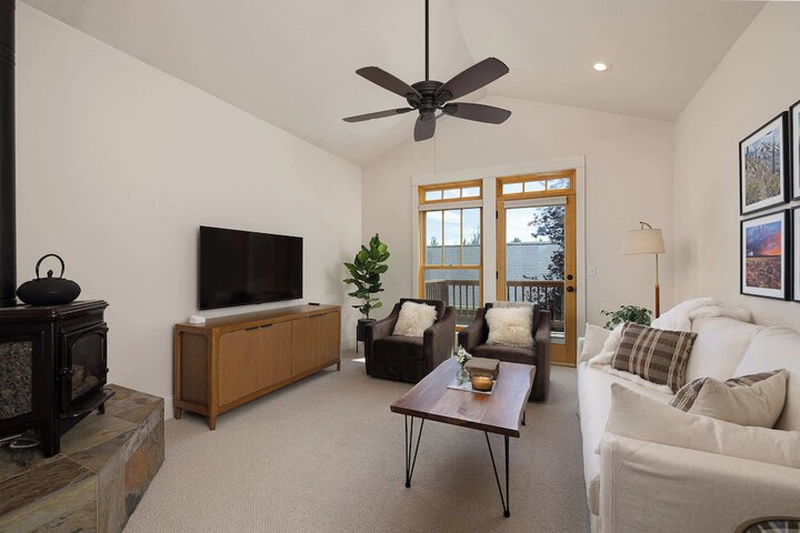 Cascade Cottage Stay for 6