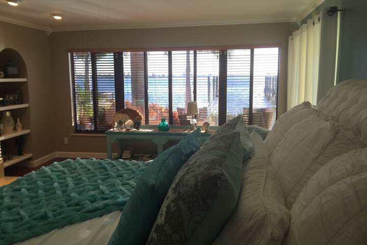 Room 20 of 48