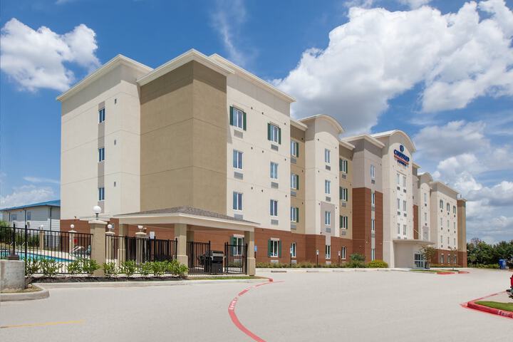 Hotel 5 of 34