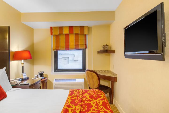 Room 48 of 139