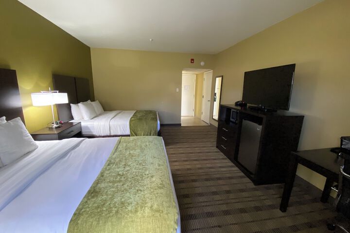 Room 7 of 38