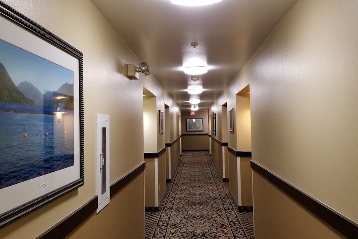 The Dew Drop Inn Motel