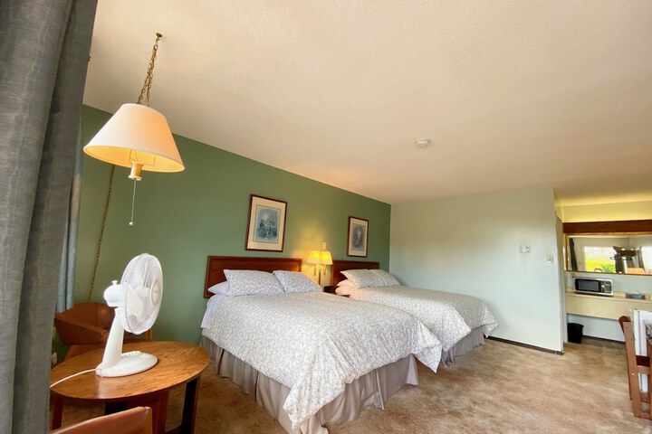 Room 15 of 44