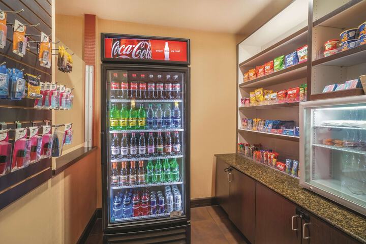 La Quinta Inn & Suites by Wyndham Smyrna TN - Nashville