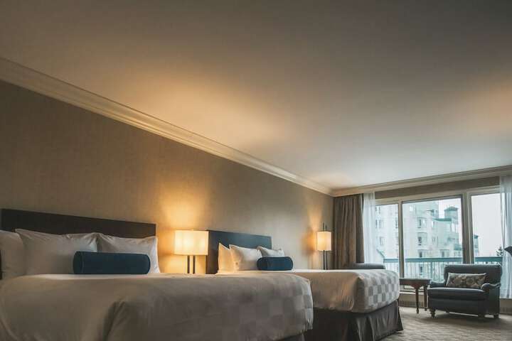 Room 54 of 104