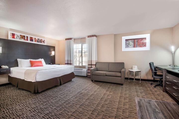Room 12 of 26