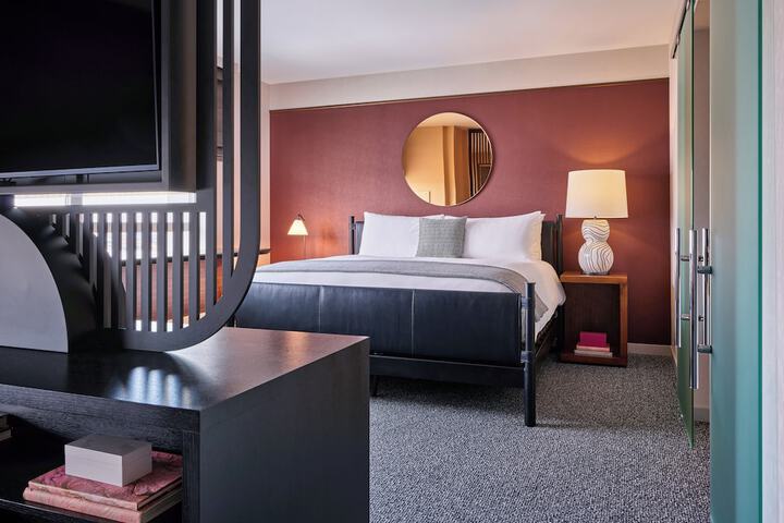 Loews Chicago OHare Hotel
