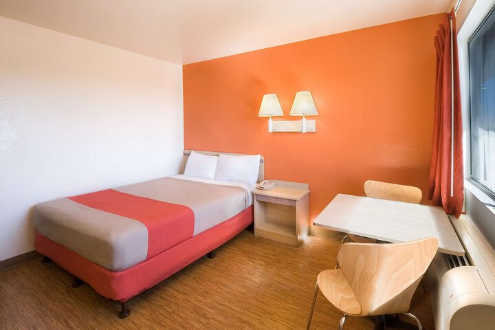 Room 20 of 42
