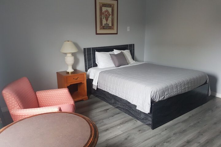 Room 14 of 22