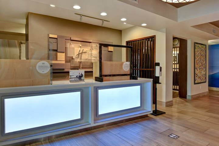 Hotel Interior 12 of 41