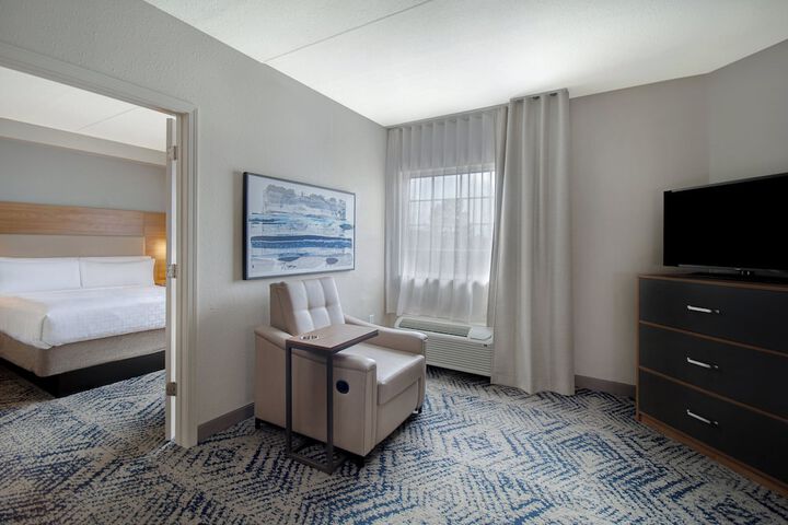Room 22 of 61