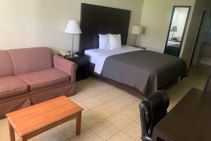 Room 16 of 31