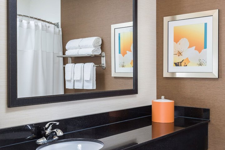 Room 15 of 21