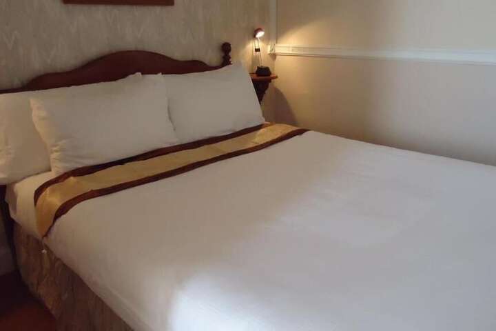 Room 51 of 71