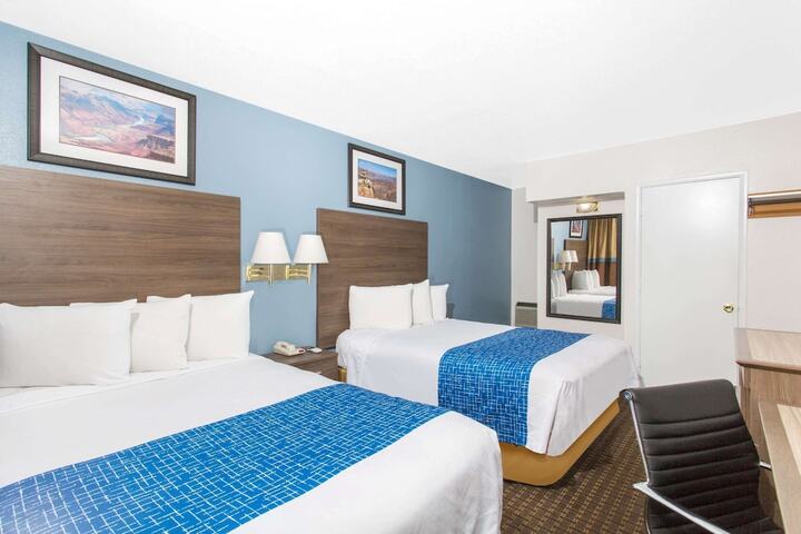 Room 5 of 23
