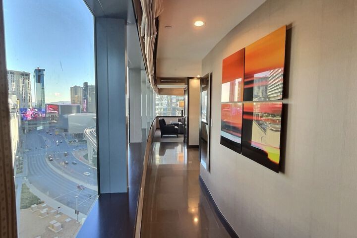 Room 33 of 124