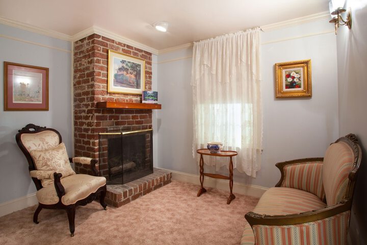 Room 74 of 170