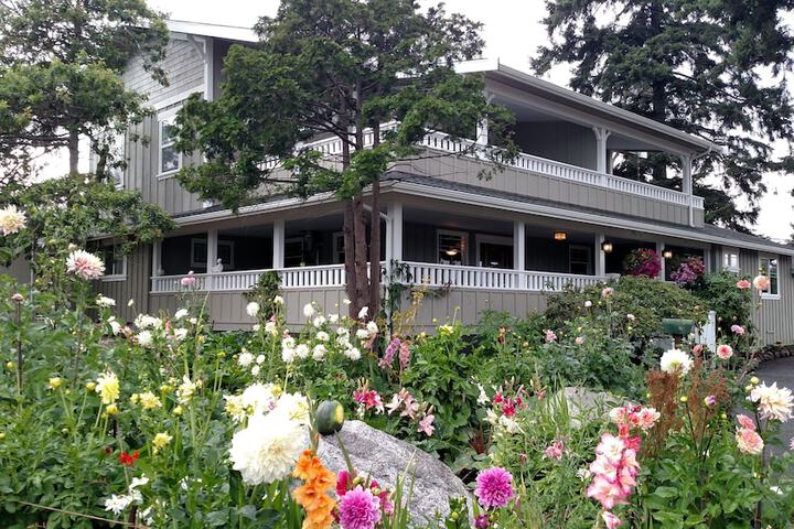 Friday Harbor Grand B & B