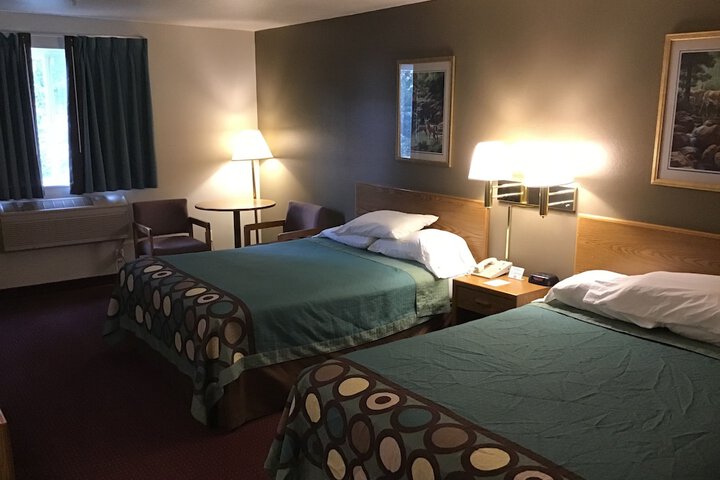 Room 11 of 35