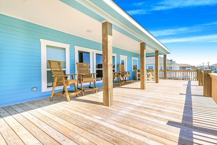 Tideâs Up 3 Bedroom Home by RedAwning