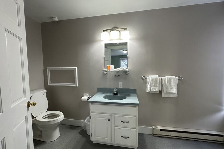 Room 12 of 61