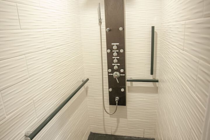 Room 52 of 56