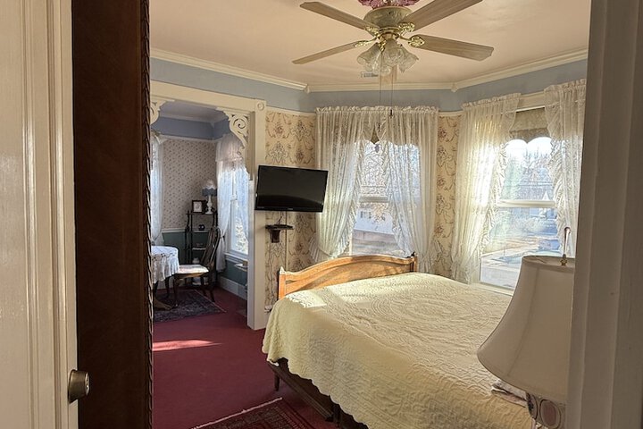 Room 18 of 22