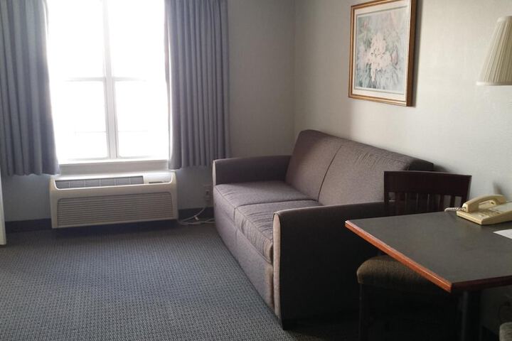 GrandStay Hotel & Suites Hastings