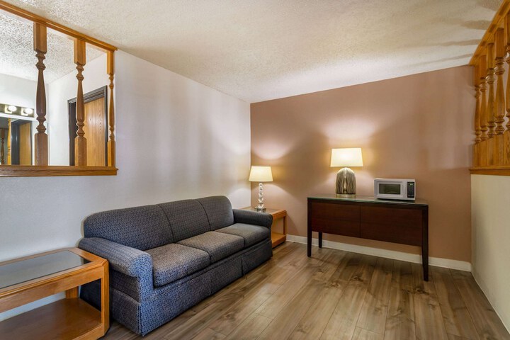Room 46 of 52