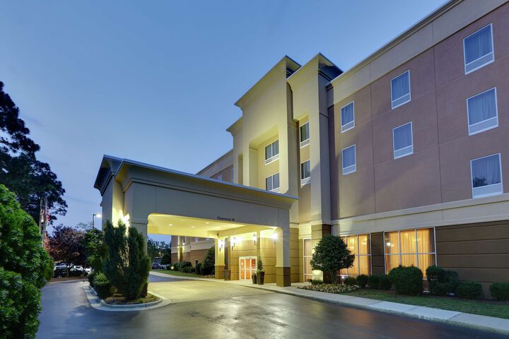 Hotel 4 of 49