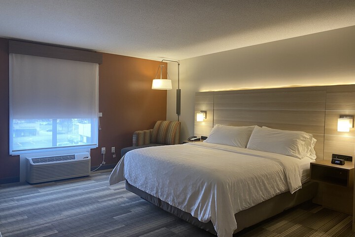 Holiday Inn Express Hotel & Suites Logansport by IHG