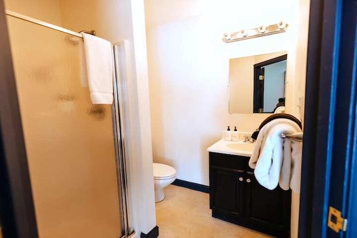 Room 44 of 114