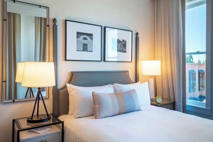 Hotel E