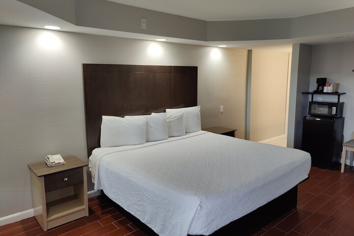 Room 60 of 85
