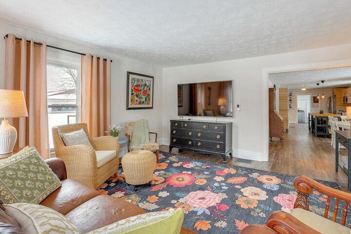 city Girl Farmhouse in Hudsonville w / Hot Tub
