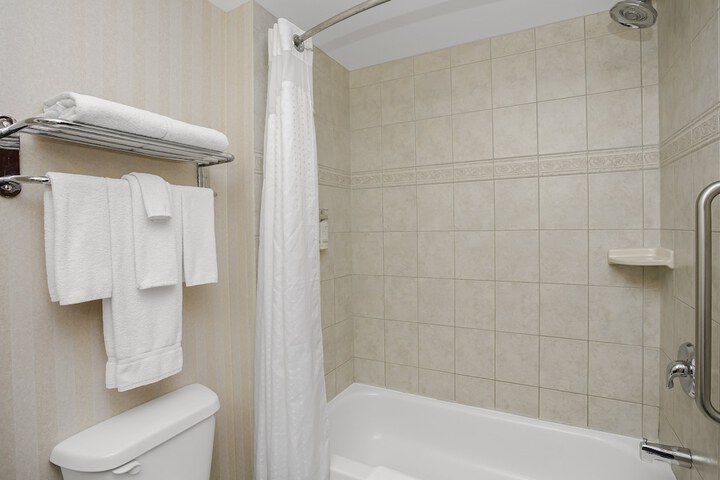 Room 15 of 65