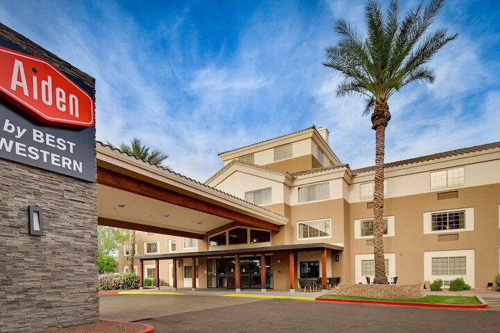 Hotel 2 of 27