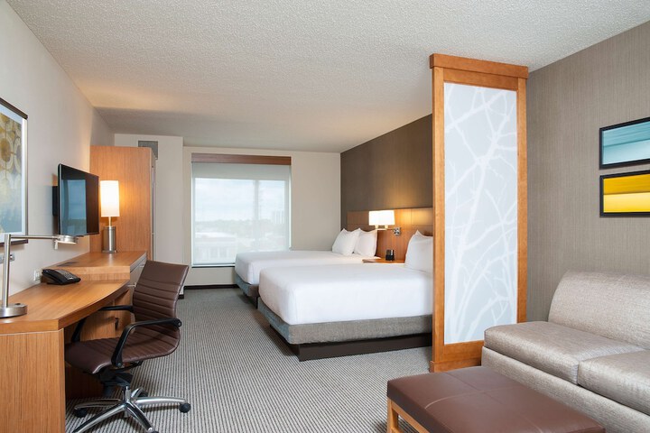 Room 19 of 27
