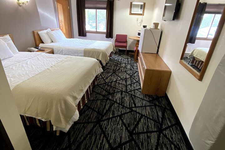 Room 32 of 45