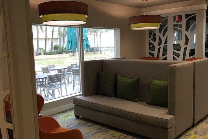 Holiday Inn & Suites Daytona Beach on the Ocean by IHG