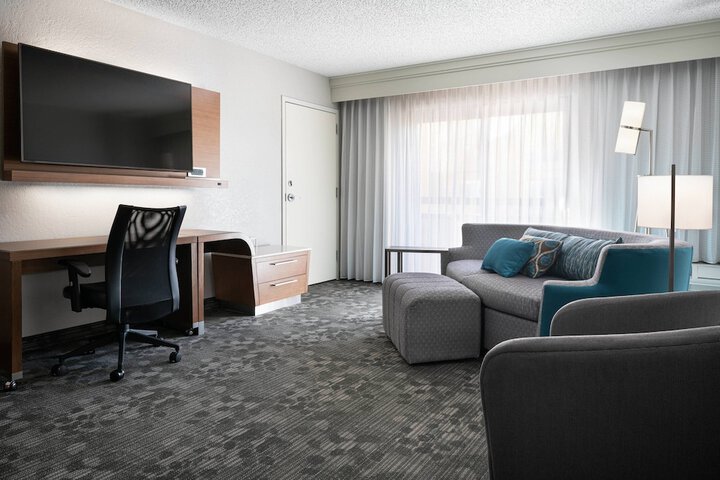 Room 17 of 29