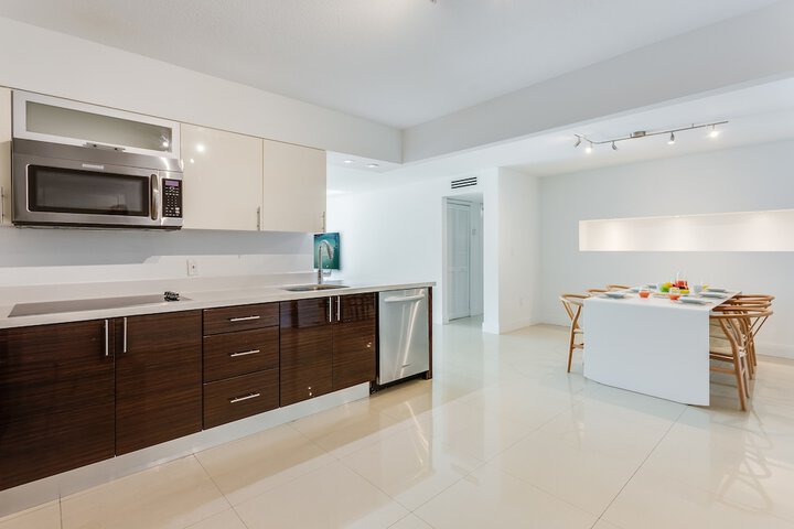 Beach Haus Bal Harbour