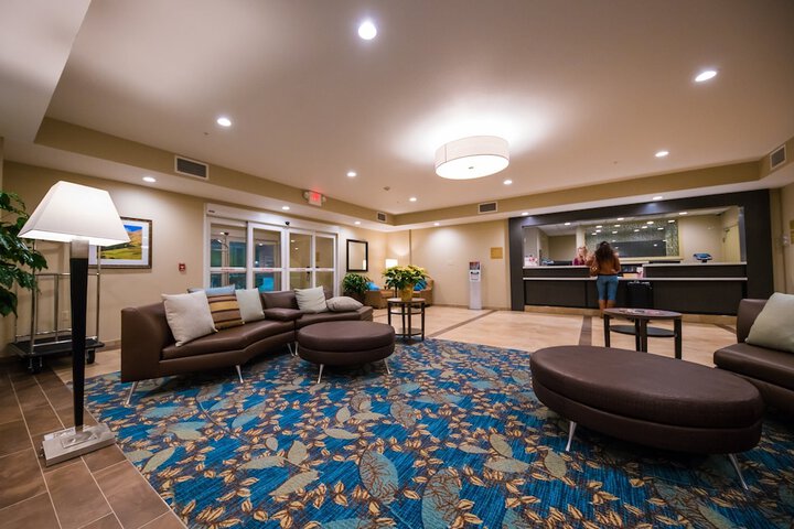 Hotel 2 of 81