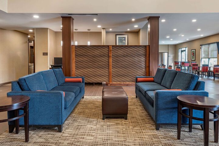 Hotel Interior 11 of 32
