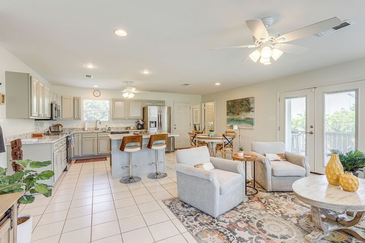 the Palm Bay St. Louis Home - Walk to Beach!