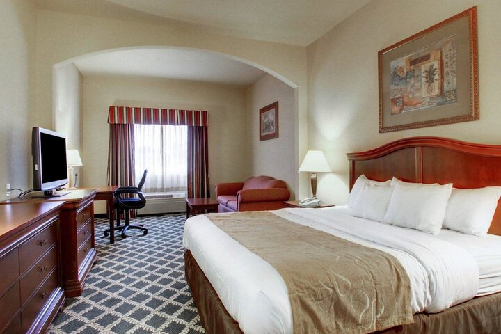 Room 12 of 33