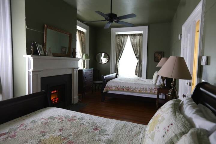 Room 27 of 57