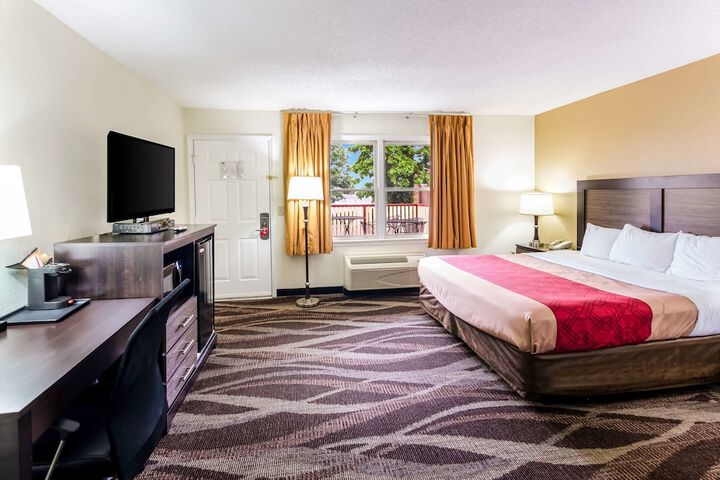 Room 42 of 66